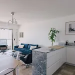 French Riviera - 3 Pieces, Vue Et Piscine فيليوفرُنش سور مير