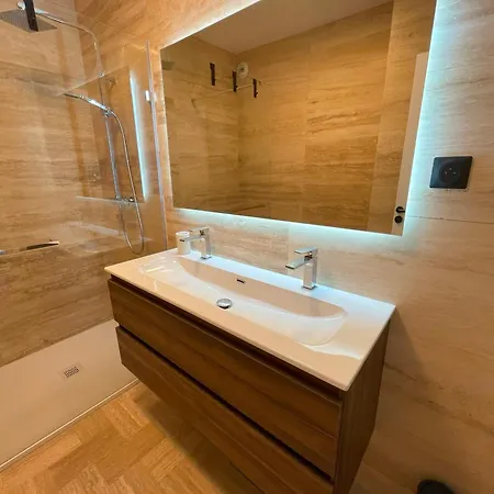 French Riviera - 3 Pieces, Vue Et Piscine Apartment
